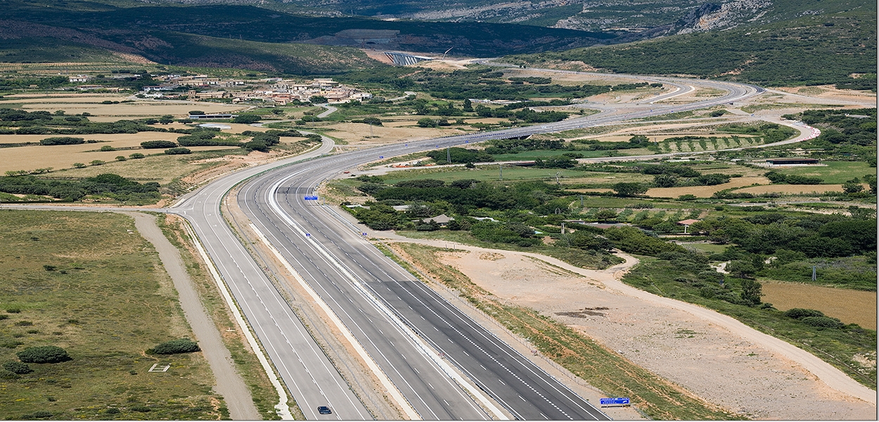 Eurofinsa construyendo futuro. Tramo de carretera  Nueno-Congosto (túnel).Autoví