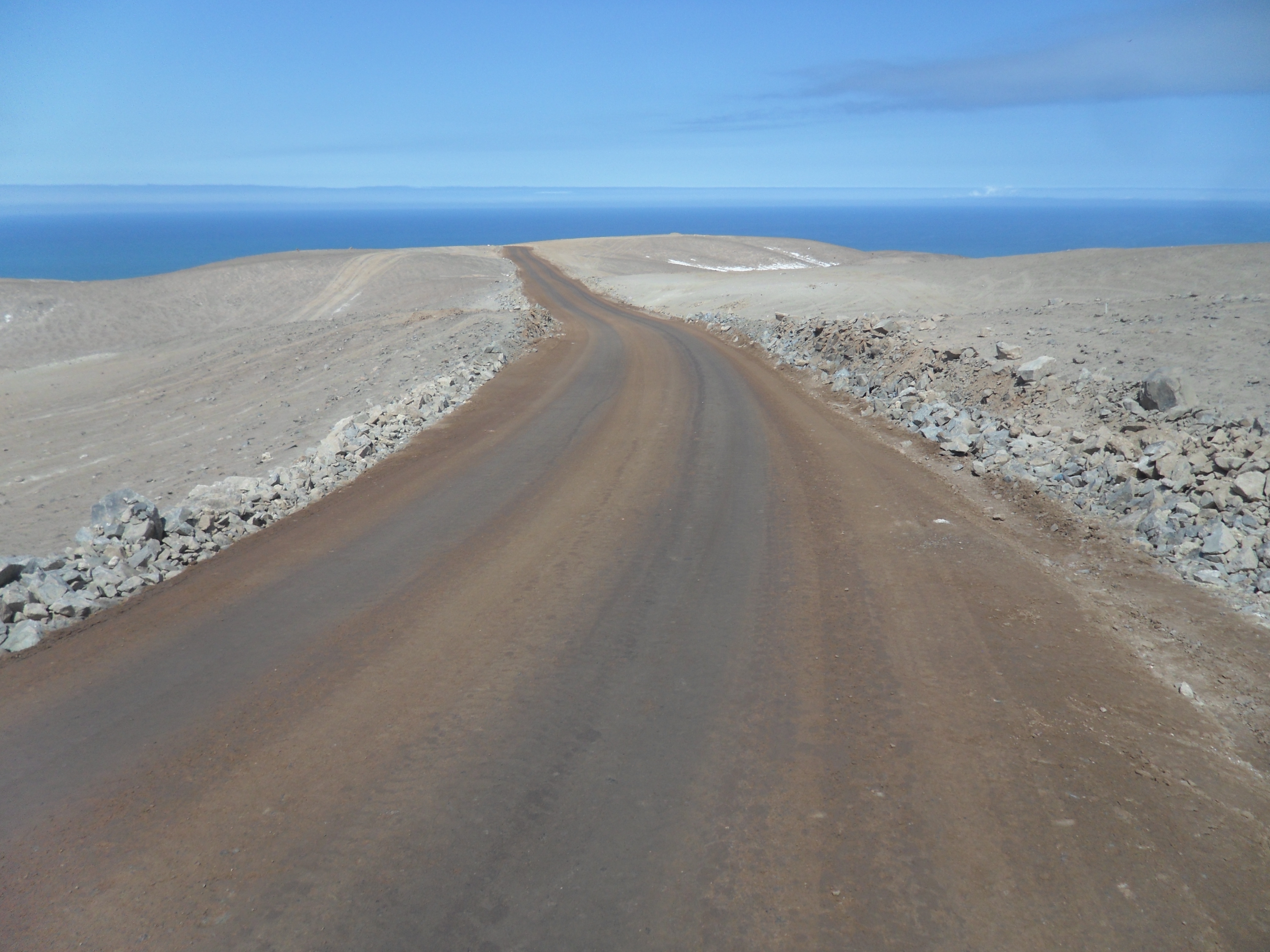 Eurofinsa construyendo futuro. Camino vecinal entre Quilca y El Alto en Camaná.P